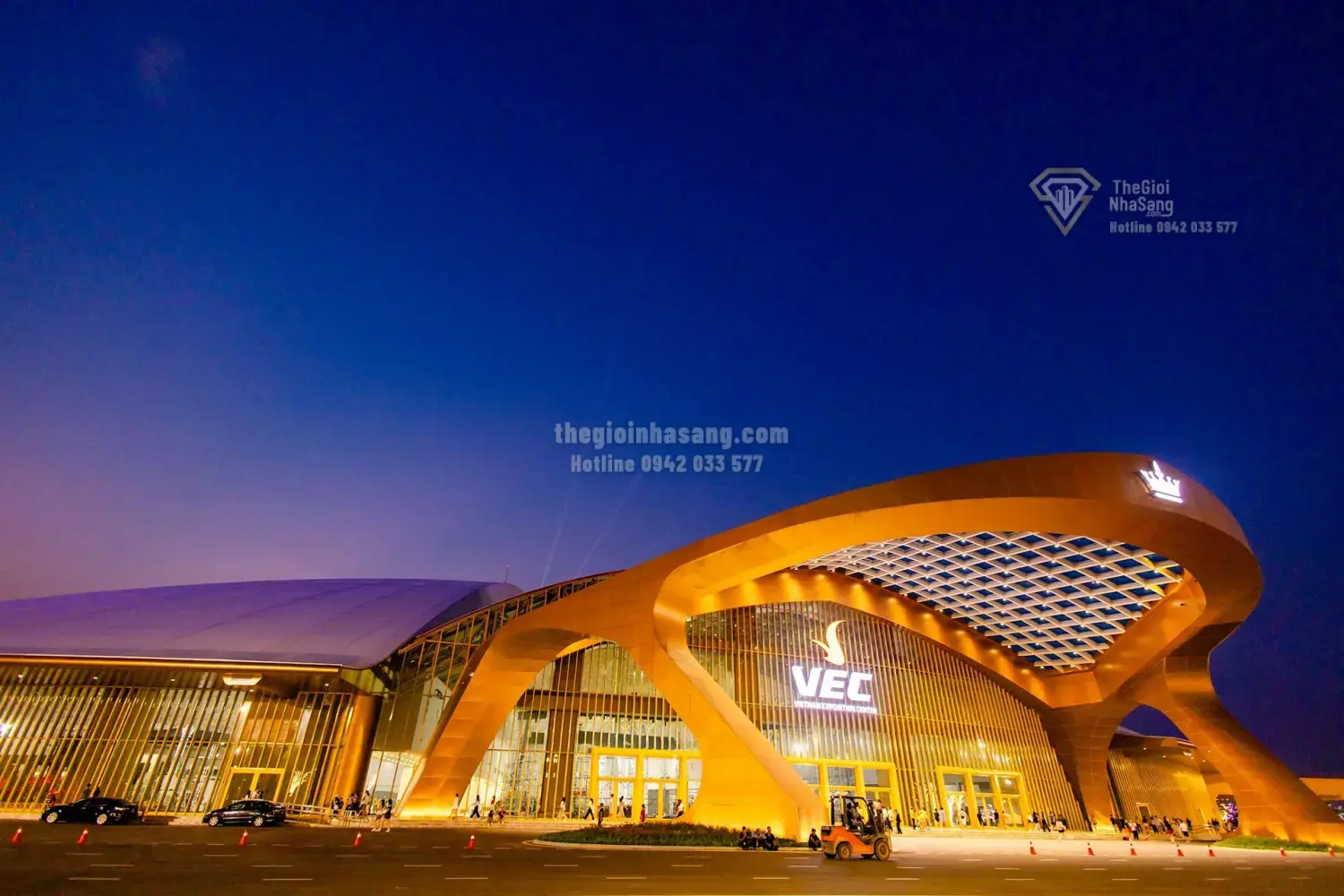 Khánh thành Trung tâm Hội chợ Triển lãm Việt Nam: Tổ hợp triển lãm lớn nhất Đông Nam Á nâng tầm thị trường bất động sản Hà Nội