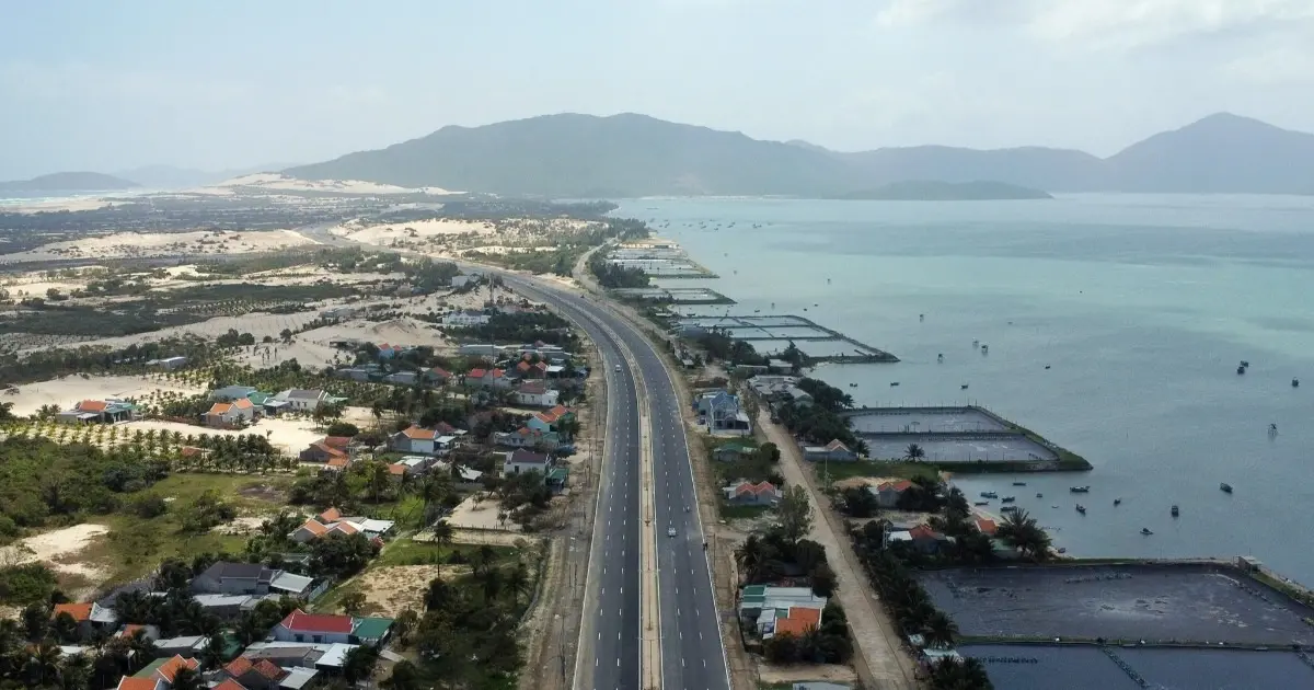 Chấp thuận nhà đầu tư 2 dự án bất động sản gần 69.000 tỷ đồng ở Vân Phong | Báo Dân trí