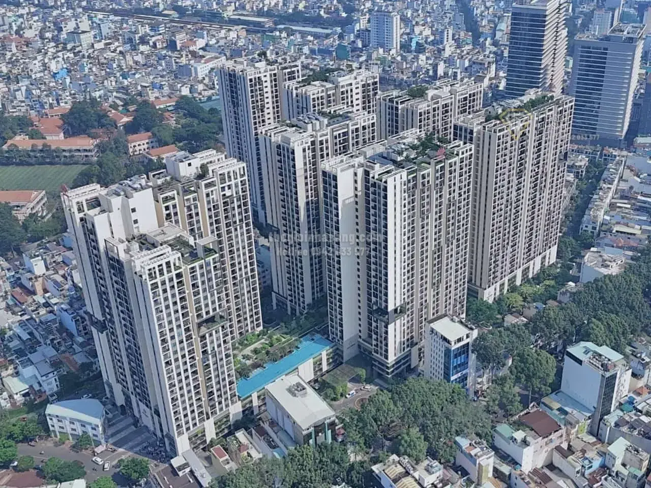 Lệch pha cung cầu căn hộ tại TP.HCM: Thừa nhà lớn, thiếu nhà nhỏ và giấc mơ an cư của người trẻ