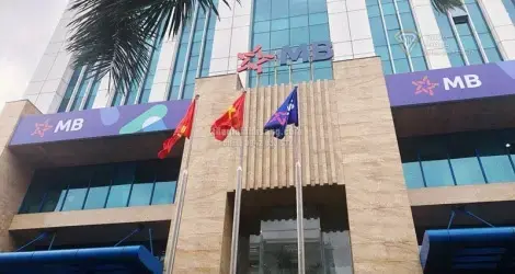 MBBank Đẩy Mạnh Cho Vay Bất Động Sản Năm 2025: Cơ Hội Và Thách Thức Trong Mở Rộng Tín Dụng Bán Lẻ