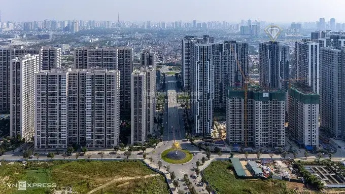 Nghịch lý giá chung cư Hà Nội: Sơ cấp tăng cao, thứ cấp giảm nhiệt và tác động đến thị trường