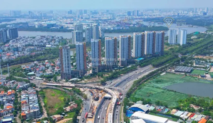 Nghịch lý thị trường bất động sản TP.HCM: Giá tăng mạnh trong khi thanh khoản giảm sút