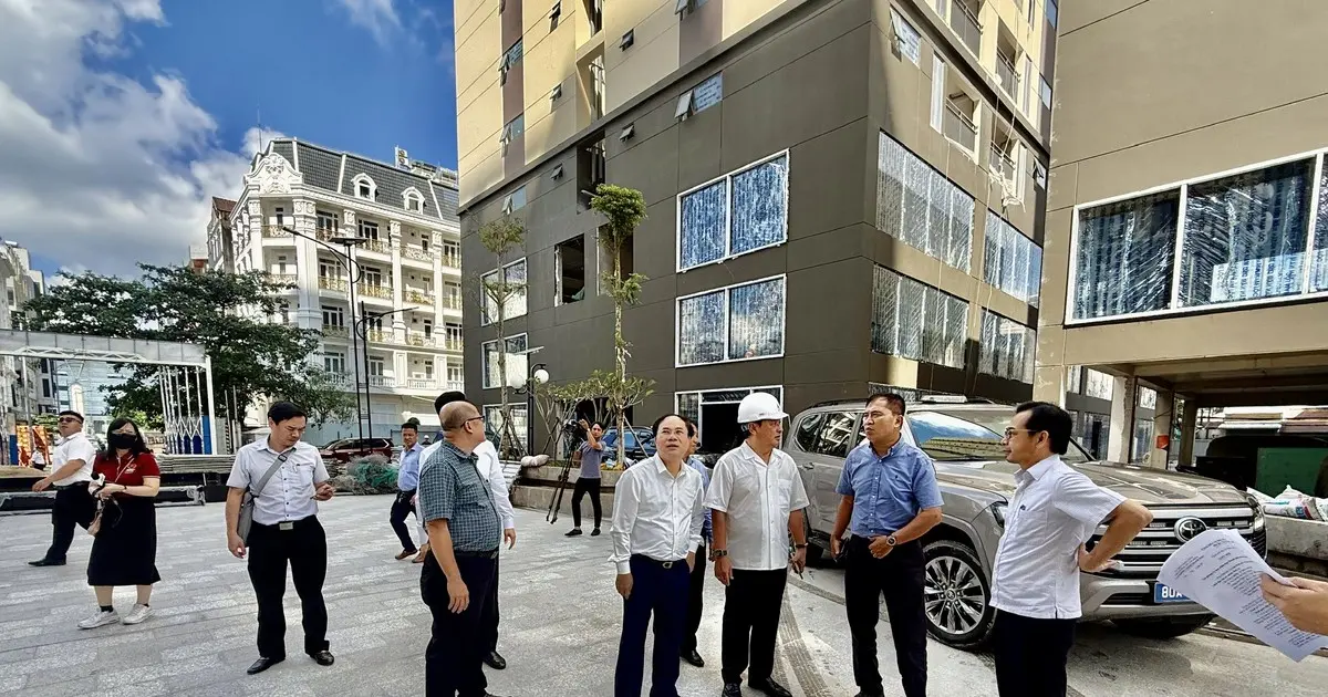Doanh nghiệp không được ủy quyền đặt cọc, mua bán bất động sản - PLO