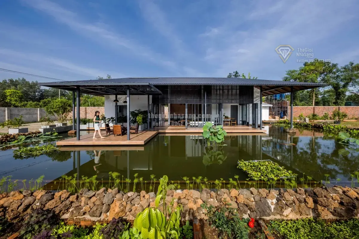 Nhà vườn Đồng Nai: Biến hồ trữ nước thành trái tim cảnh quan bền vững và đa năng