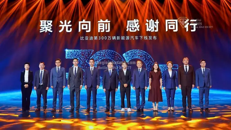 Perodua ra mắt xe điện giá dưới 20.000 USD: Tác động đến thị trường bất động sản và đầu tư công tại Đông Nam Á