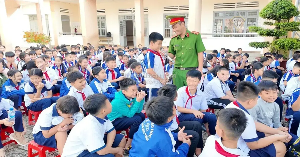 Phối hợp liên ngành xây dựng môi trường giáo dục an toàn: Tác động đến thị trường bất động sản khu vực đô thị và hạ tầng giáo dục