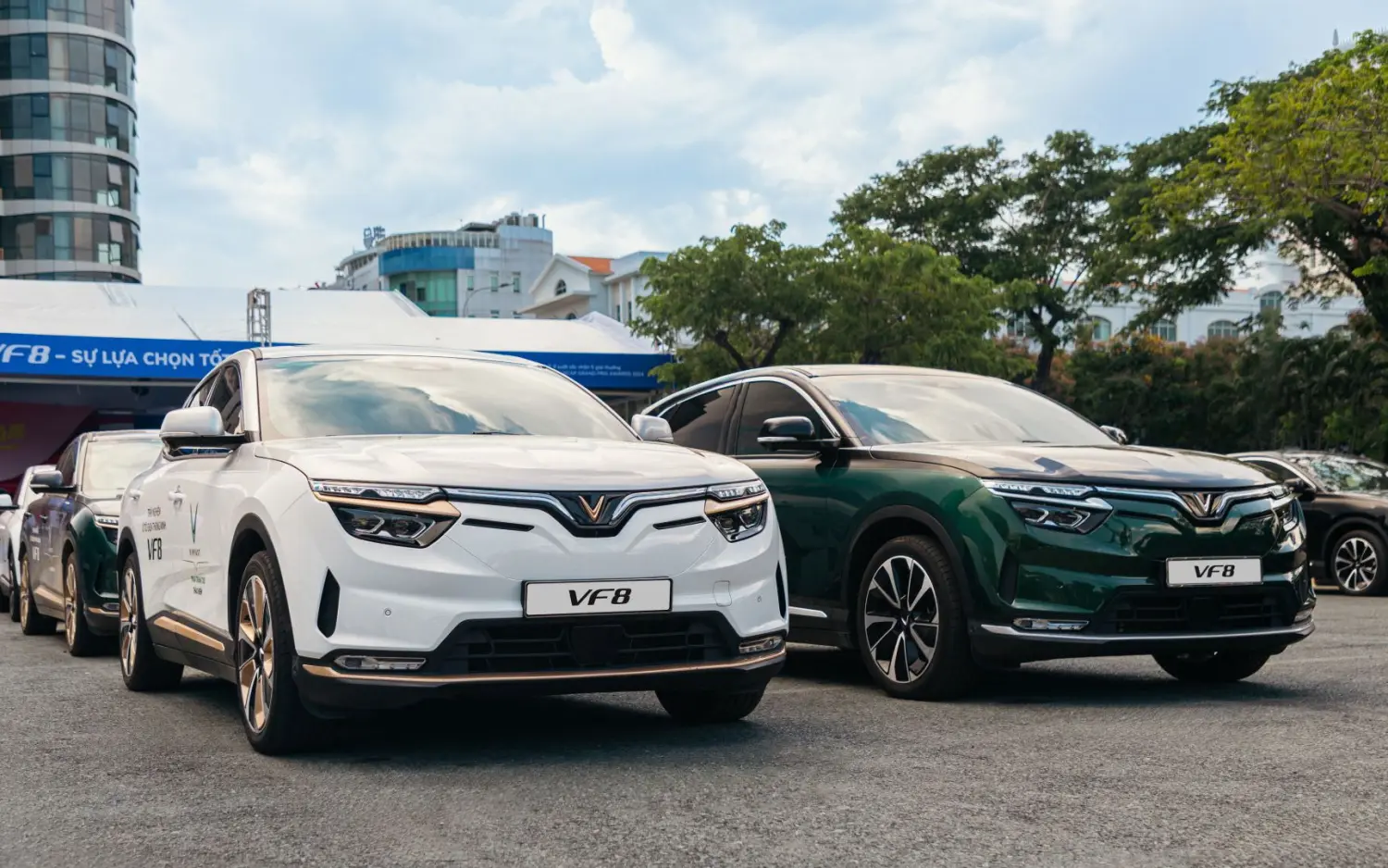 Đi tìm mẫu SUV “trải nghiệm tầm cao, mức giá tầm trung”, gia đình trẻ phải lòng VF 8 - Genk