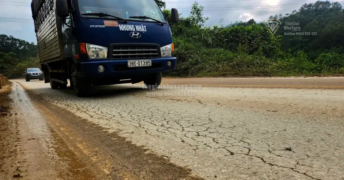 Quốc lộ 15 xuống cấp nghiêm trọng: Tác động và giải pháp cho thị trường bất động sản khu vực Hà Tĩnh