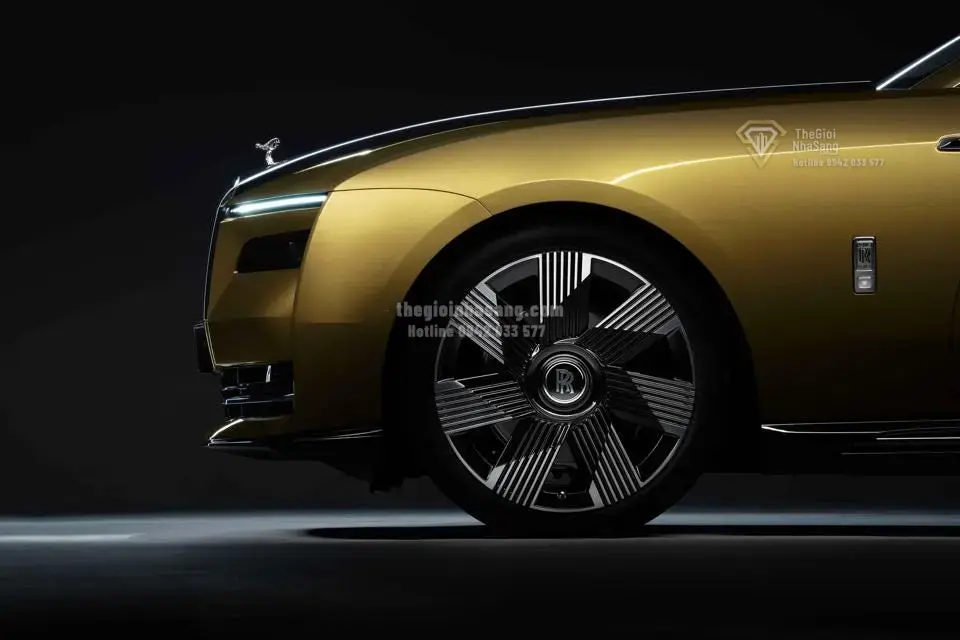 Rolls-Royce Spectre – Biểu tượng siêu xe điện và ảnh hưởng đến xu hướng đầu tư bất động sản cao cấp