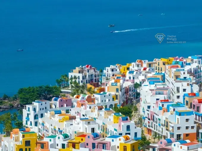 Santo Port Phú Quốc: Phố Thương Mại Mô Phỏng Thiên Đường Santorini Đầy Hấp Dẫn