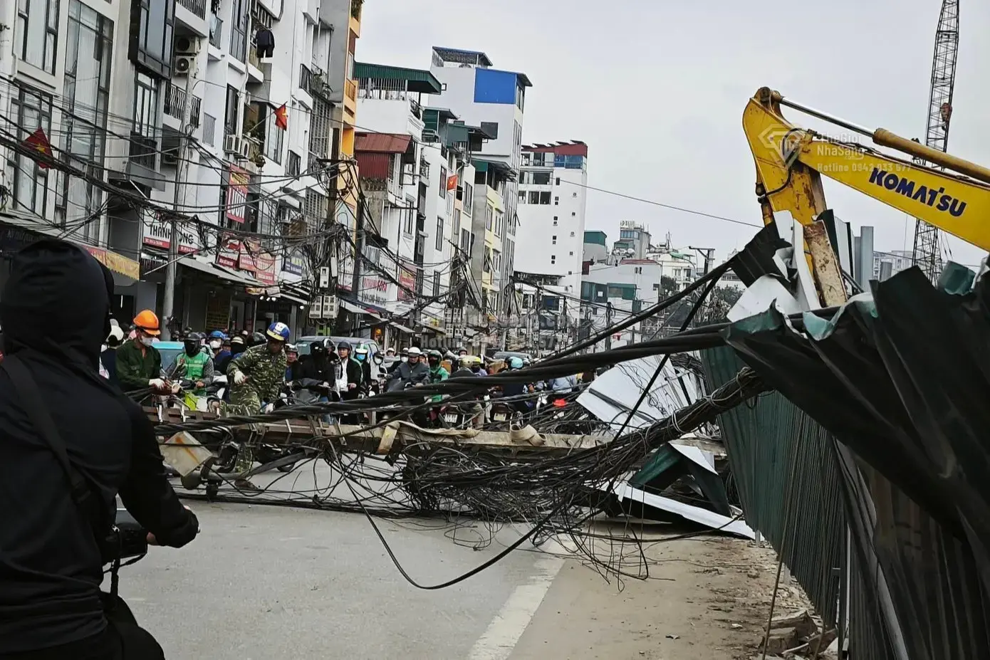 Sự cố cột điện đổ tại đường La Thành và tác động đến thị trường bất động sản Hà Nội