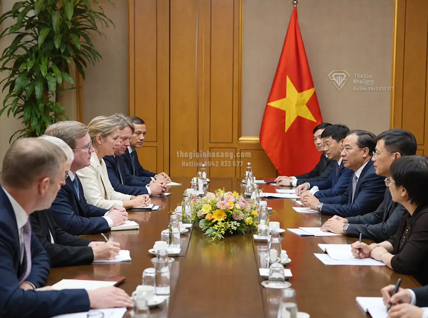 Tác Động Của Hoạt Động Trái Phép Tại Quần Đảo Hoàng Sa Đối Với Thị Trường Bất Động Sản Ven Biển Việt Nam