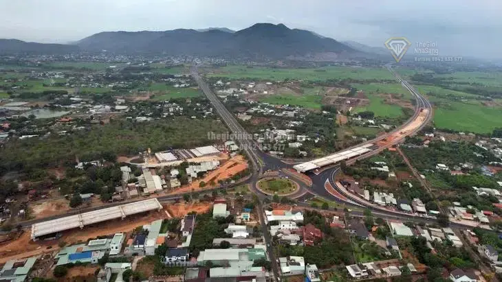 Tác động của việc bổ sung mức thu phí tại nút giao cao tốc TP.HCM - Long Thành - Dầu Giây và Biên Hòa - Vũng Tàu đến thị trường bất động sản vùng Đông Nam Bộ