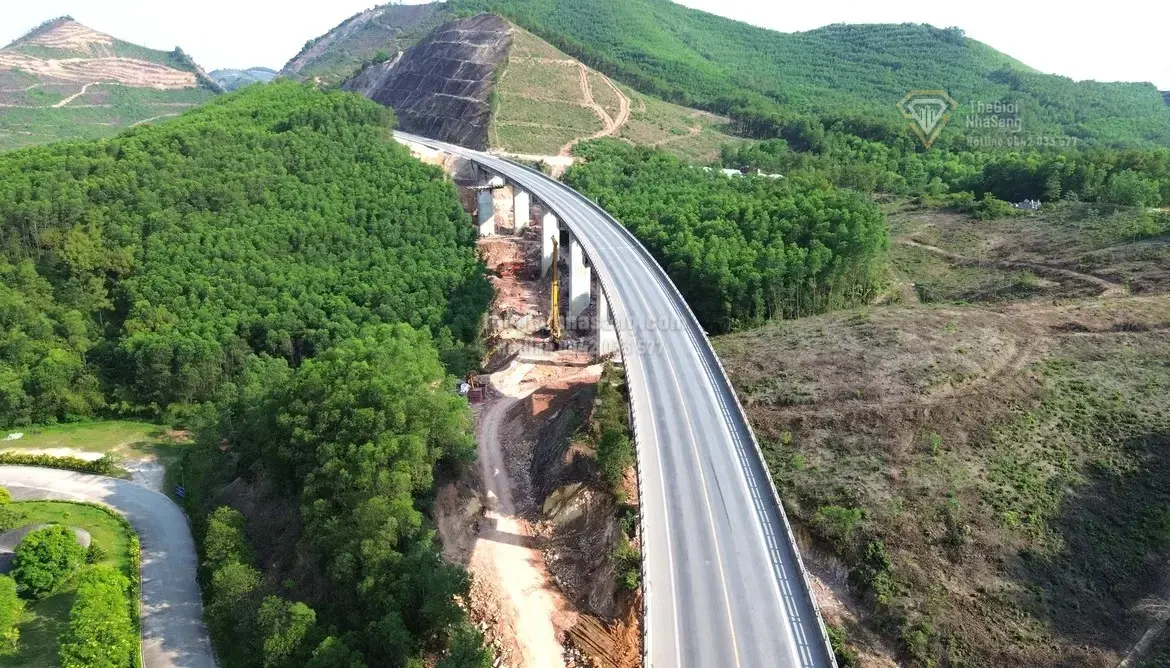 Tạm Dừng Lưu Thông Ban Đêm Trên Cao Tốc Cam Lộ - La Sơn: Tác Động và Cơ Hội Đầu Tư Bất Động Sản Vùng Đô Thị Huế - Quảng Trị