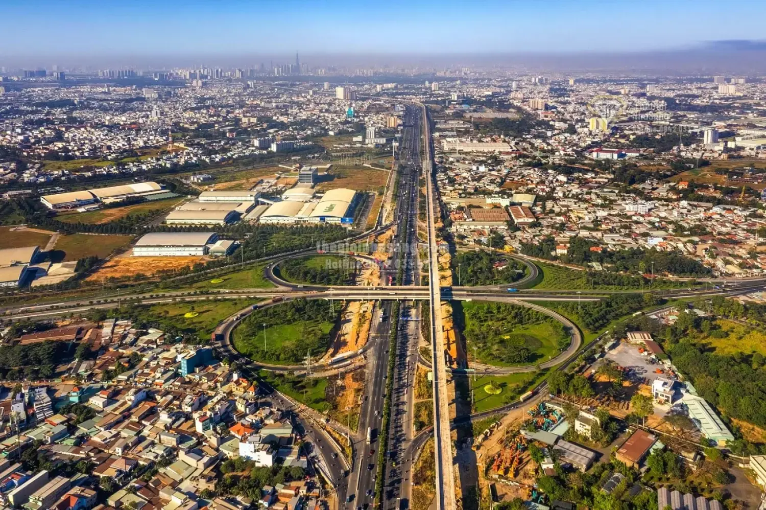 Tầm Nhìn 100 Năm Quy Hoạch Siêu Đô Thị Đa Trung Tâm TP.HCM: Cơ Hội và Thách Thức Cho Thị Trường Bất Động Sản Cao Cấp