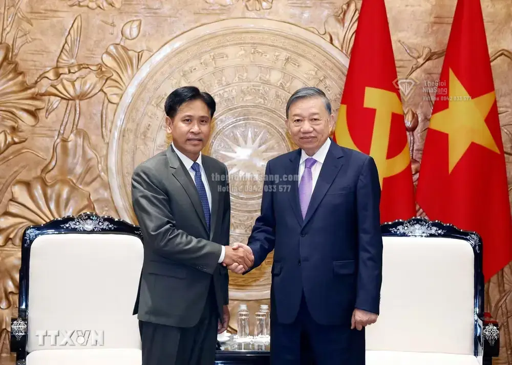 Tăng cường hợp tác tư pháp Việt Nam - Lào: Tác động và cơ hội cho thị trường bất động sản vùng biên giới