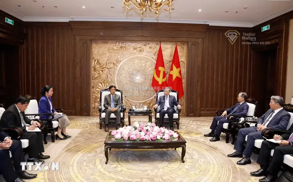 Tăng cường hợp tác tư pháp Việt Nam - Lào: Tác động và cơ hội cho thị trường bất động sản vùng biên giới