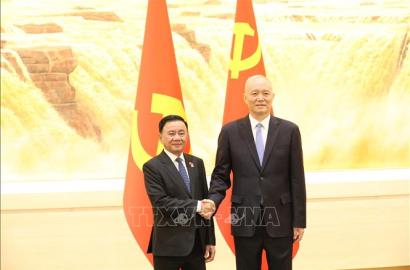 Tăng cường hợp tác Việt - Trung: Cơ hội và thách thức cho thị trường bất động sản biên giới