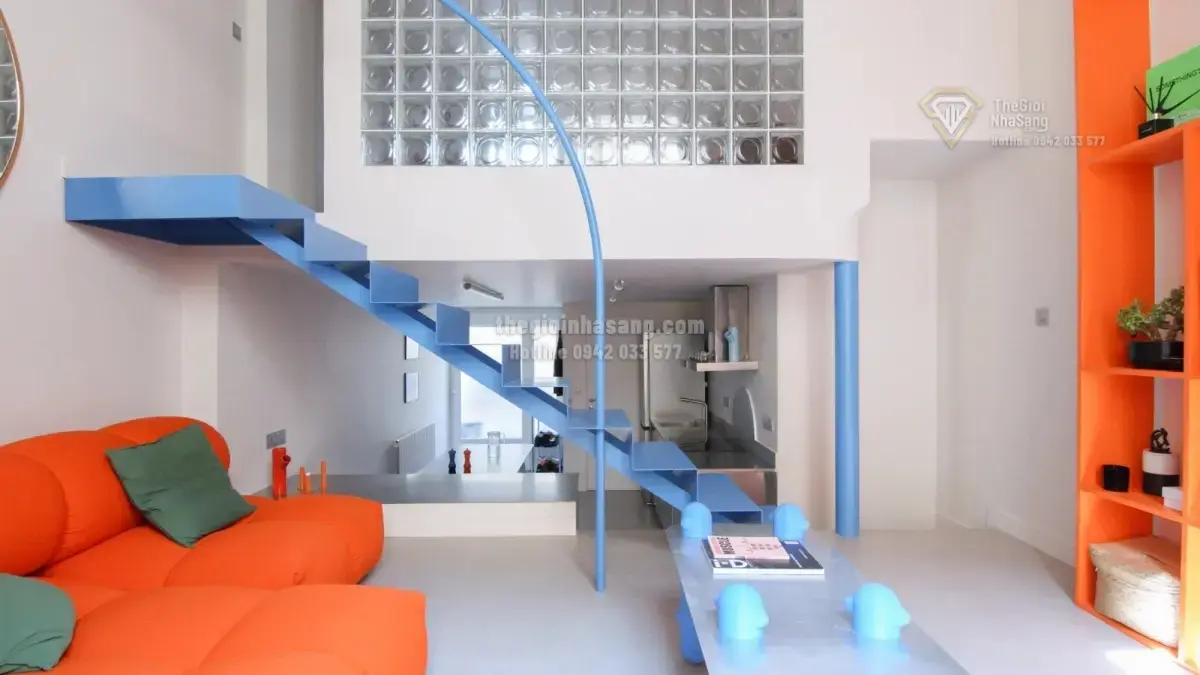 Thiết Kế Căn Hộ 45m2 Phối Màu Tương Phản: Giao Thoa Giữa Brutalist và Cartooncore Tại Paris