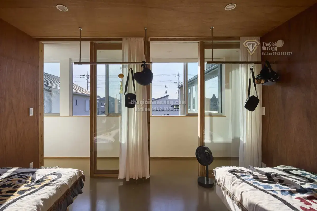 Thiết Kế Nhà 103m2 Với Sân Thể Thao Trong Nhà Độc Đáo Cho Gia Đình Nhiều Thành Viên