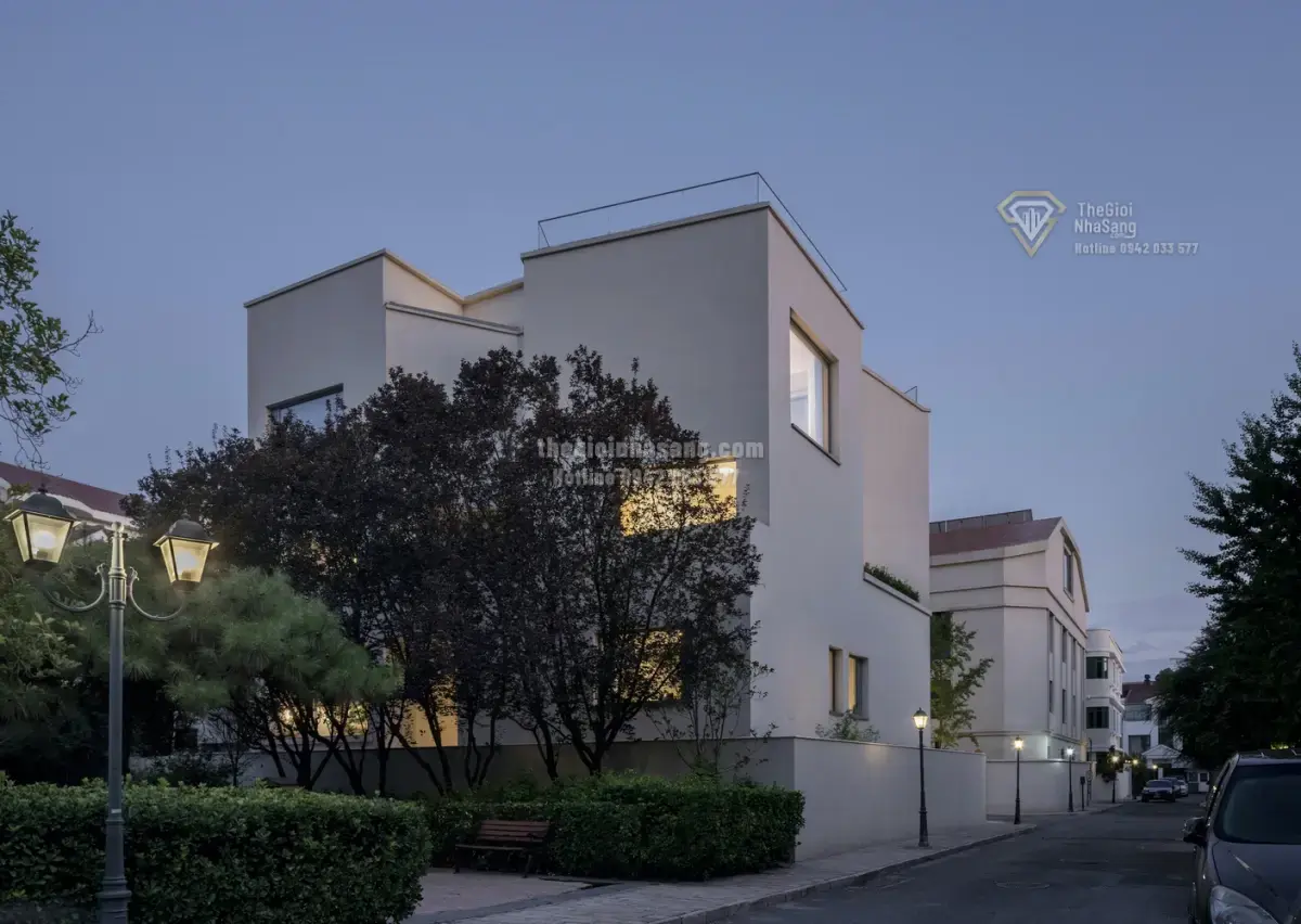 Thiết Kế Nhà 600m2 Tại Bắc Kinh: Giếng Trời Và Hệ Cửa Sổ Tối Ưu Ánh Sáng Tự Nhiên