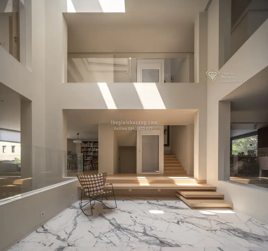 Thiết Kế Nhà 600m2 Tại Bắc Kinh: Giếng Trời Và Hệ Cửa Sổ Tối Ưu Ánh Sáng Tự Nhiên