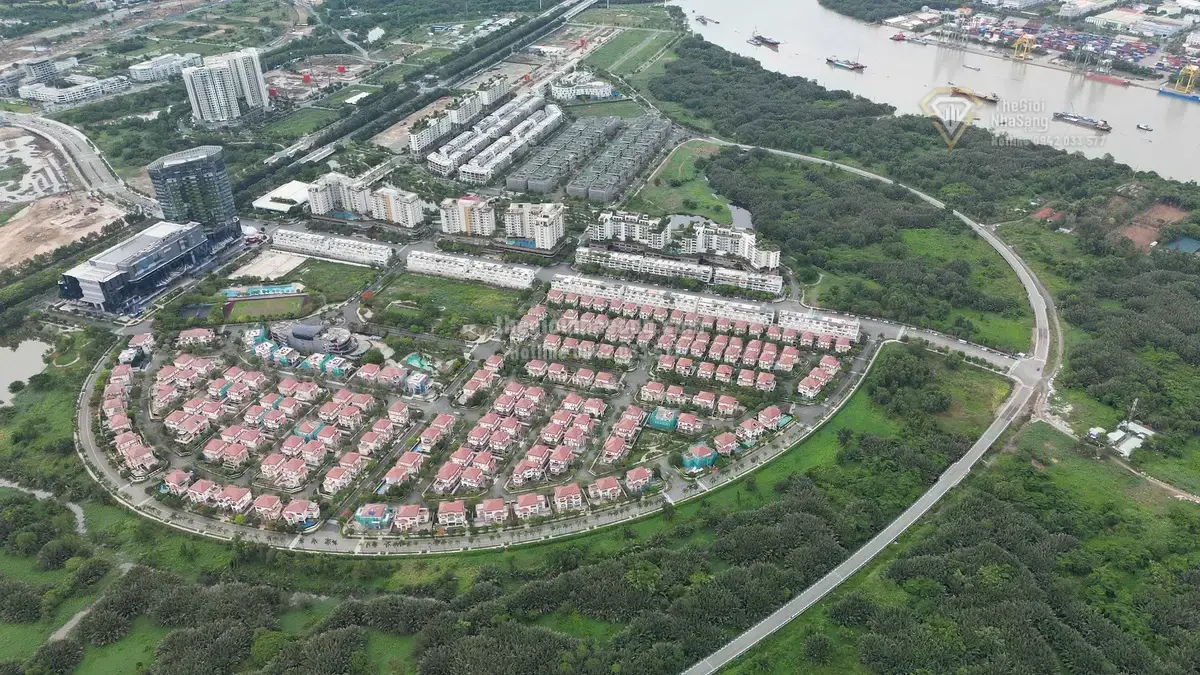Thủ Thiêm Thiết Lập Mặt Bằng Giá Mới: Cơ Hội và Thách Thức Cho Thị Trường Bất Động Sản Cao Cấp