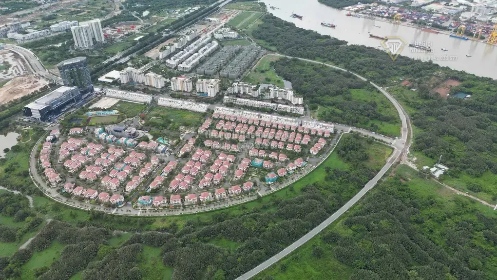 Thủ Thiêm Thiết Lập Mặt Bằng Giá Mới: Cơ Hội và Thách Thức Cho Thị Trường Bất Động Sản Cao Cấp