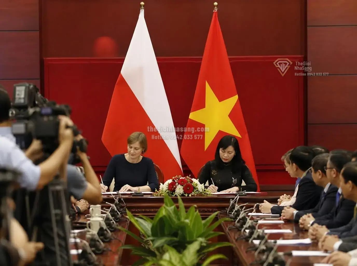 Thủ tướng Ba Lan Donald Tusk thăm chính thức Việt Nam: Cơ hội mới cho hợp tác kinh tế và bất động sản cao cấp tại Đà Nẵng