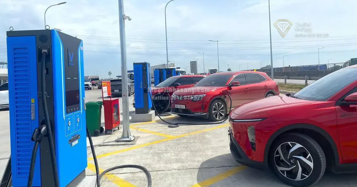 Thúc đẩy hệ thống trạm sạc điện tại các trạm dừng nghỉ cao tốc Bắc - Nam: Cơ hội và thách thức cho thị trường bất động sản hạ tầng