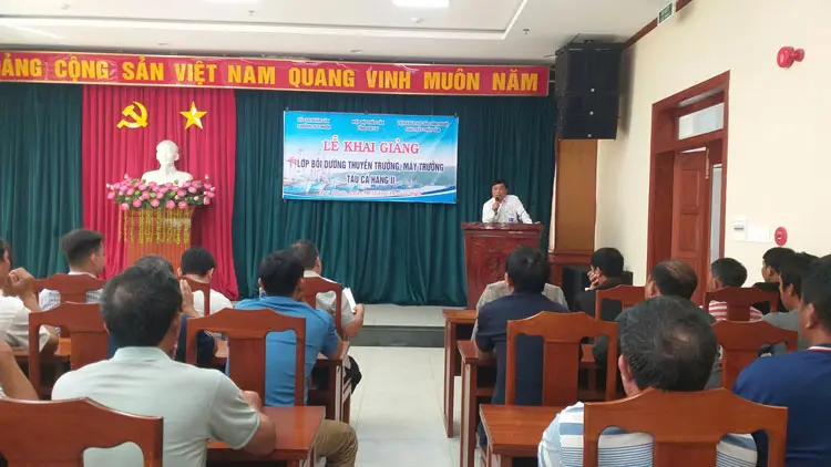 Hiệp hội Thủy sản Gia Lai hỗ trợ ngư dân trang bị chứng chỉ thuyền viên tàu cá