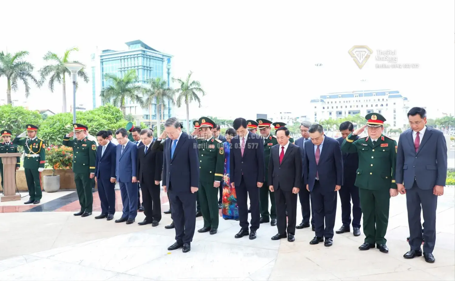 Tổng Bí thư, Chủ tịch nước Tô Lâm dâng hương tưởng niệm tại Đà Nẵng: Tín hiệu vững bền cho thị trường bất động sản khu vực miền Trung