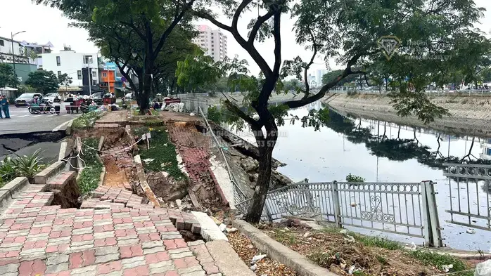 TPHCM Chi 100 Tỷ Đồng Khẩn Cấp Xử Lý Sạt Lở Ven Kênh Tàu Hủ: Tác Động và Triển Vọng Thị Trường Bất Động Sản