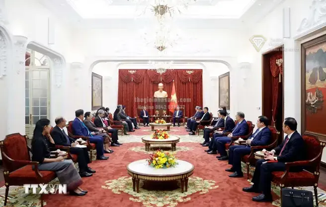 Vai Trò Của Việt Nam Trong Xây Dựng Cộng Đồng ASEAN Đoàn Kết Và Tác Động Đến Thị Trường Bất Động Sản Khu Vực