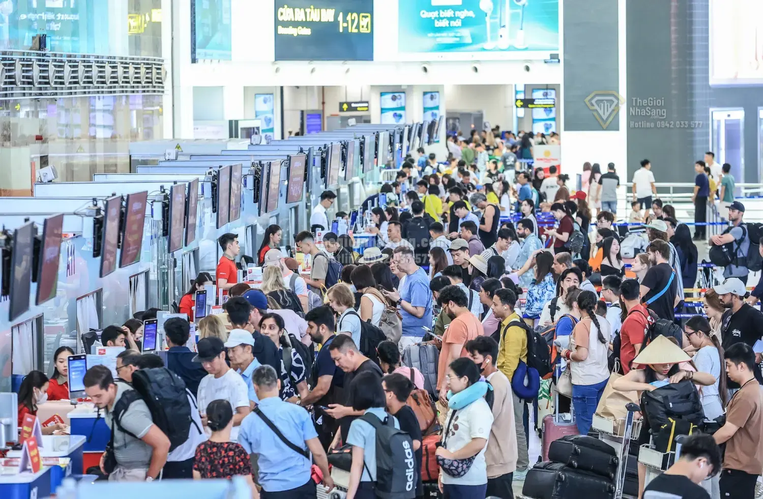 Vận Tải Hàng Không Tăng Trưởng Mạnh Mẽ 2026: Cơ Hội Mới Cho Thị Trường Bất Động Sản Vùng Hạ Tầng Sân Bay