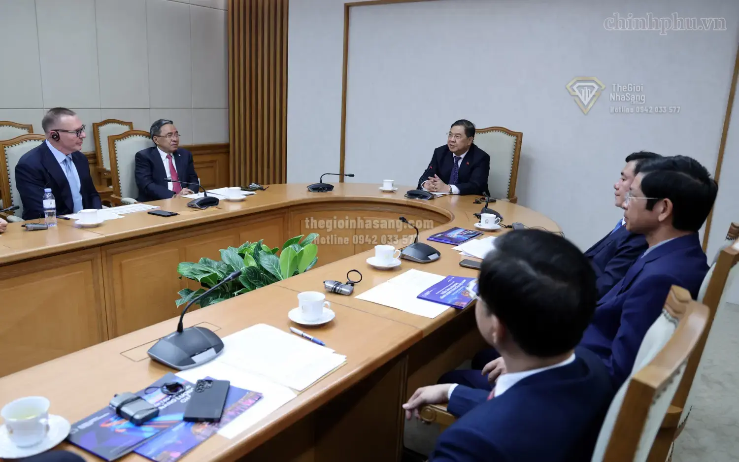Việt Nam Hướng Tới Trở Thành Trung Tâm Sự Kiện Năng Lượng Toàn Cầu: Cơ Hội Mới Cho Thị Trường Bất Động Sản Cao Cấp