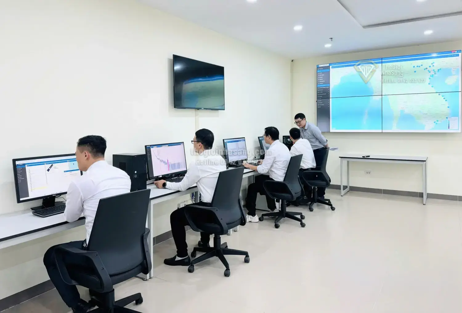 Việt Nam Vận Hành Mạng Lưới Quan Trắc Cảnh Báo Sớm Bức Xạ: Tác Động Đến An Toàn Hạ Tầng Và Thị Trường Bất Động Sản Cao Cấp