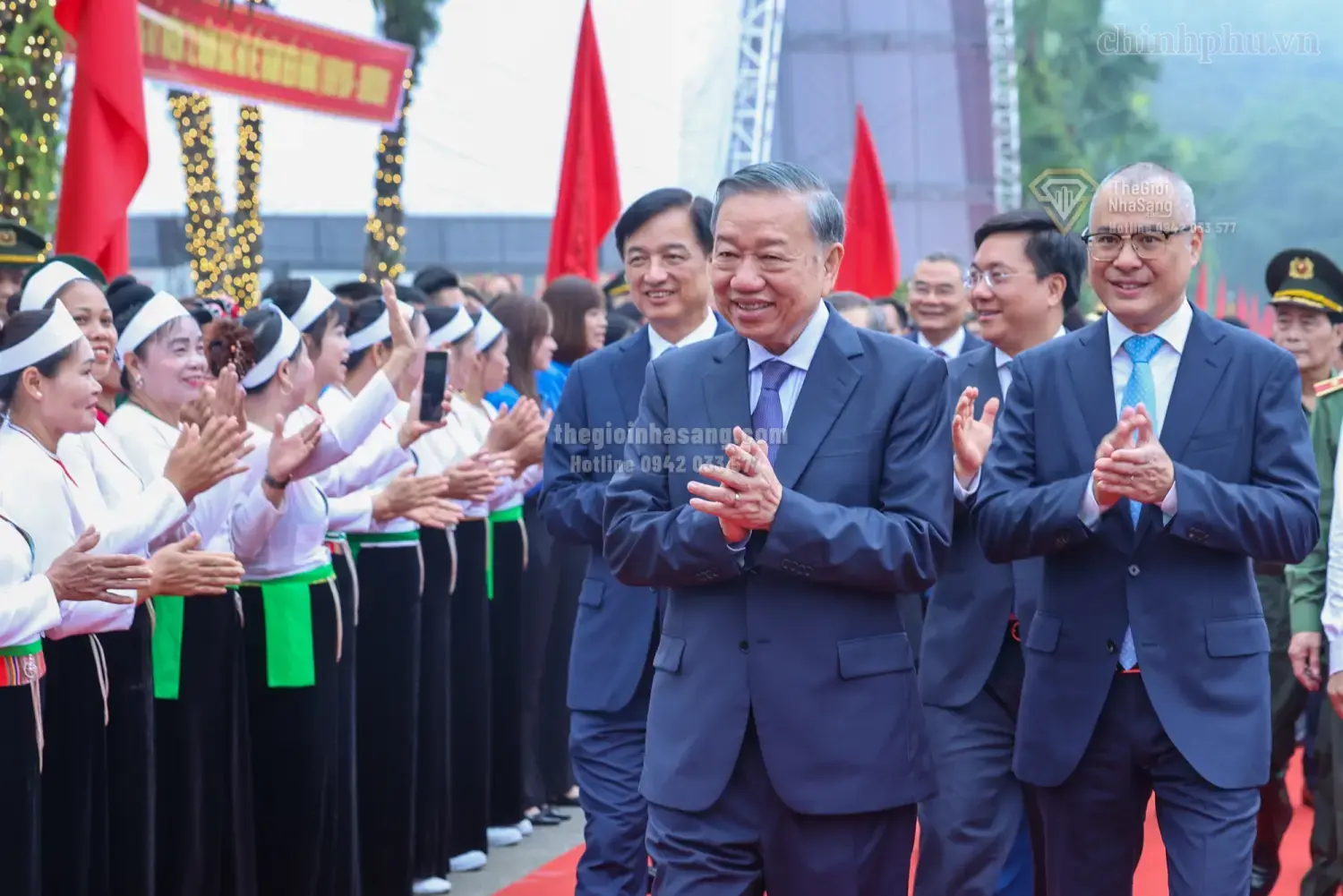 Ý nghĩa Tượng đài Bác Hồ với ngày hội non sông tại Đền Hùng và tác động đến phát triển đô thị vùng Đất Tổ