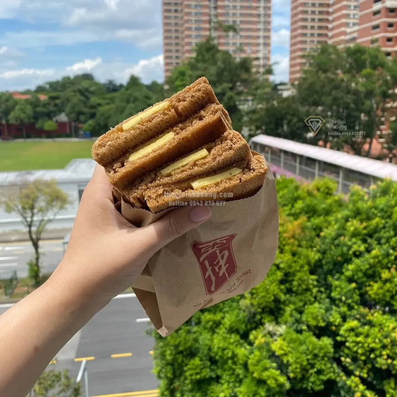 Ya Kun Kaya Toast: Hành Trình Xây Dựng Thương Hiệu Ẩm Thực Biểu Tượng và Bài Học Quản Trị Doanh Nghiệp Gia Đình Tại Singapore