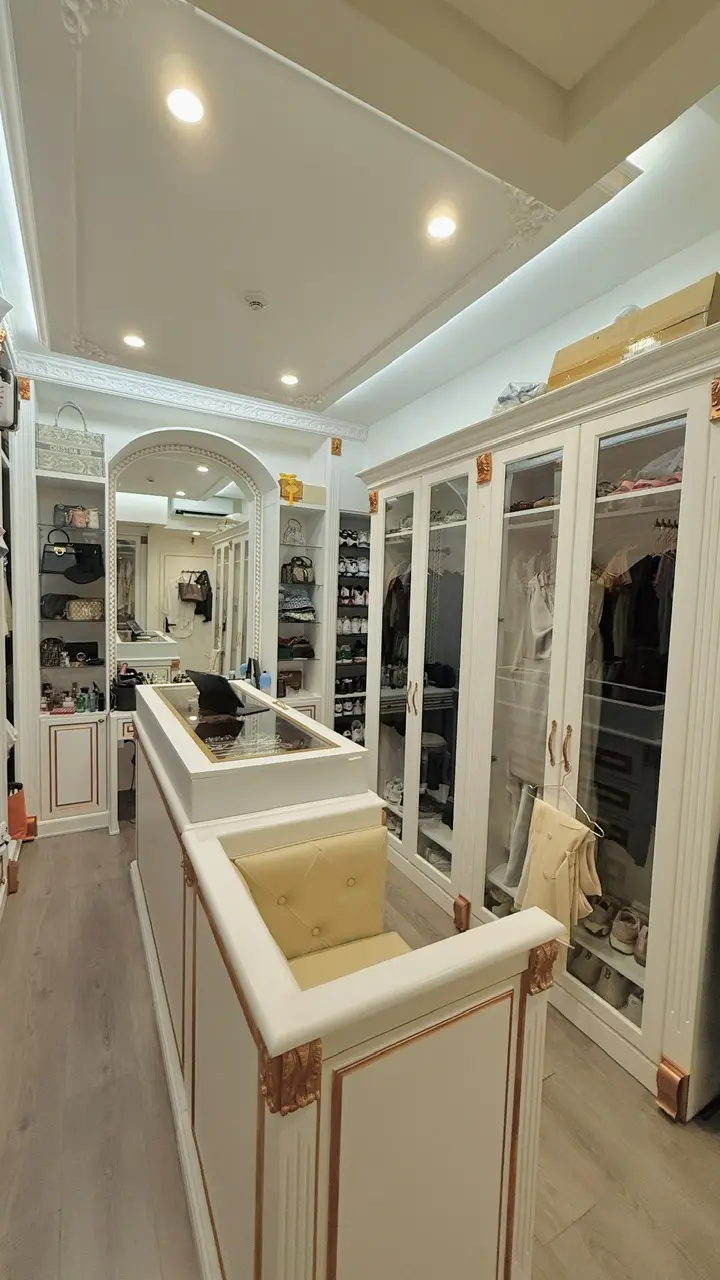 Bán Căn Hộ Cao Cấp 2PN, Full Nội Thất Nhập Khẩu, Celadon City, Tân Phú - Giá Tốt!