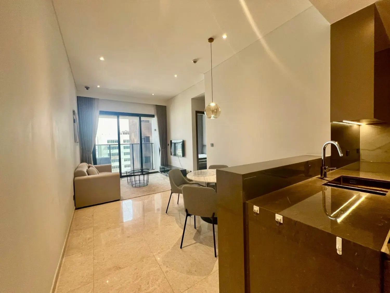 Bán Căn Hộ 2PN The MarQ, Quận 1 - Nội Thất Đầy Đủ, Tầng Trung, Giá Tốt!