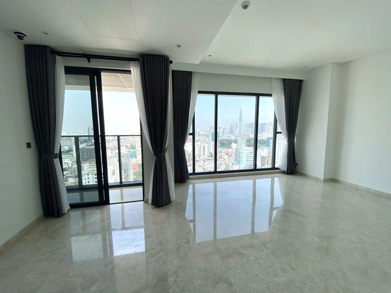 Bán Căn Hộ The MarQ Quận 1, 3PN, View Landmark 81, Giá Tốt Nhất!