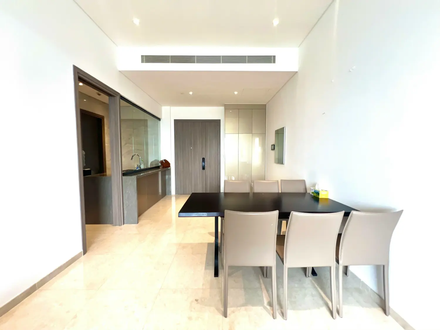 Bán Căn Hộ 3PN The MarQ Quận 1 - Full Nội Thất, Tầng Cao, Sổ Hồng Riêng