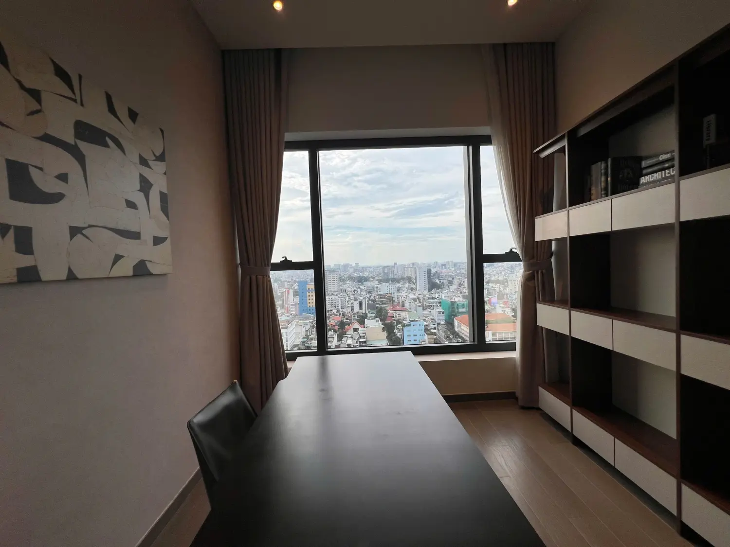 Bán Căn Hộ 4PN The MarQ Quận 1, Diện Tích 145m2, Tặng Kèm Chỗ Đậu Xe Ô Tô - Sắp Có Sổ!