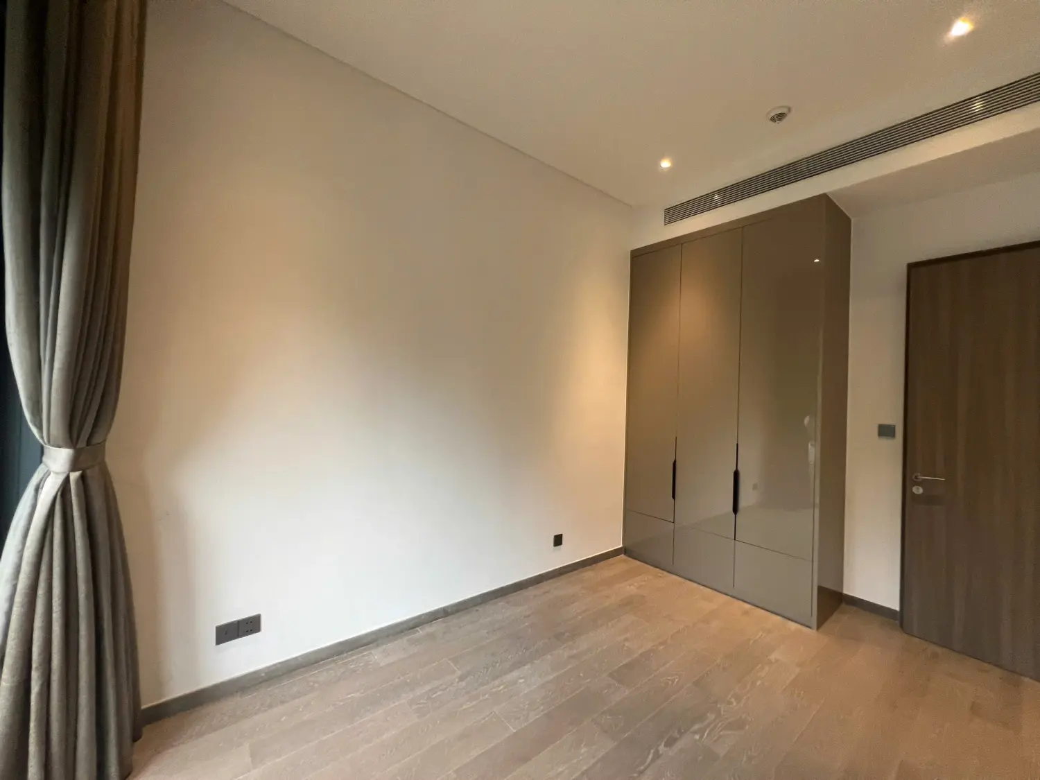 Bán Căn Hộ The MarQ 1PN, View Đường Nguyễn Đình Chiểu, Giá Tốt Nhất Thị Trường!