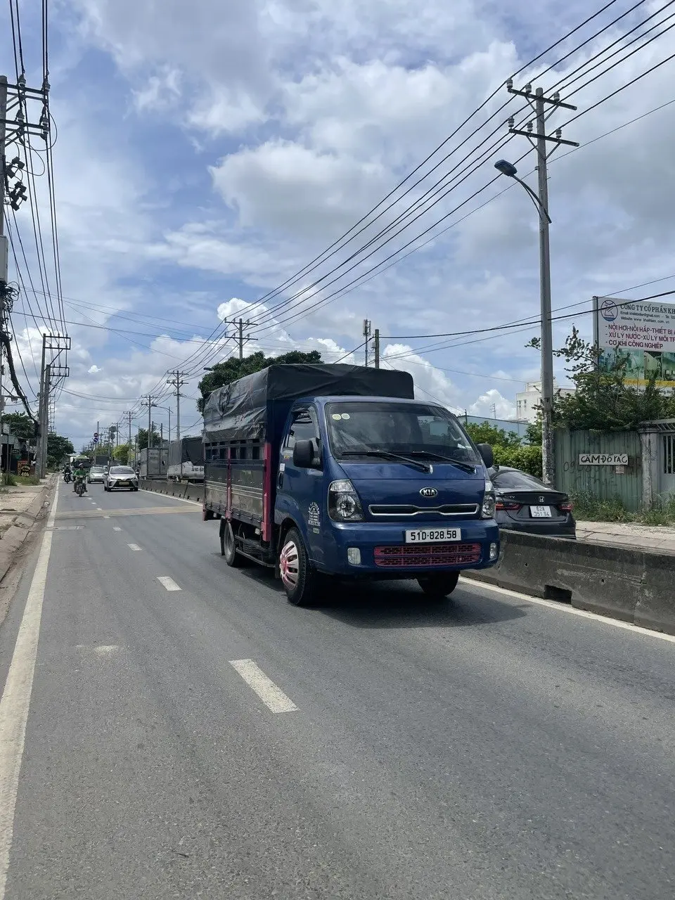 Bán Đất Mặt Tiền Nguyễn Văn Bứa, Hóc Môn: 3572m², Sổ Riêng, Giá Tốt!