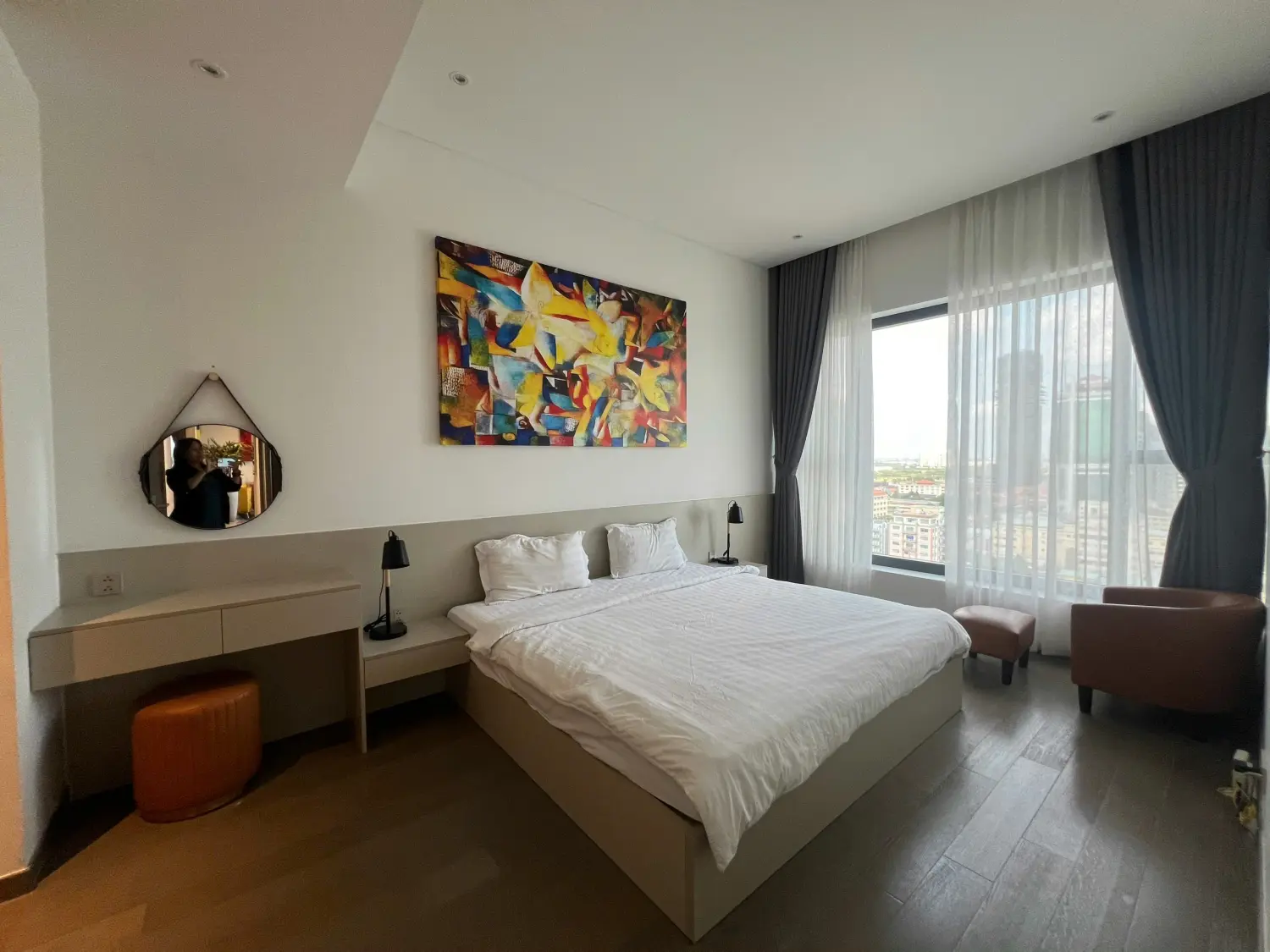 Bán Căn Hộ The MarQ 4PN, 145m2, Nội Thất Sang Trọng, Quận 1 - Giá Tốt Nhất!