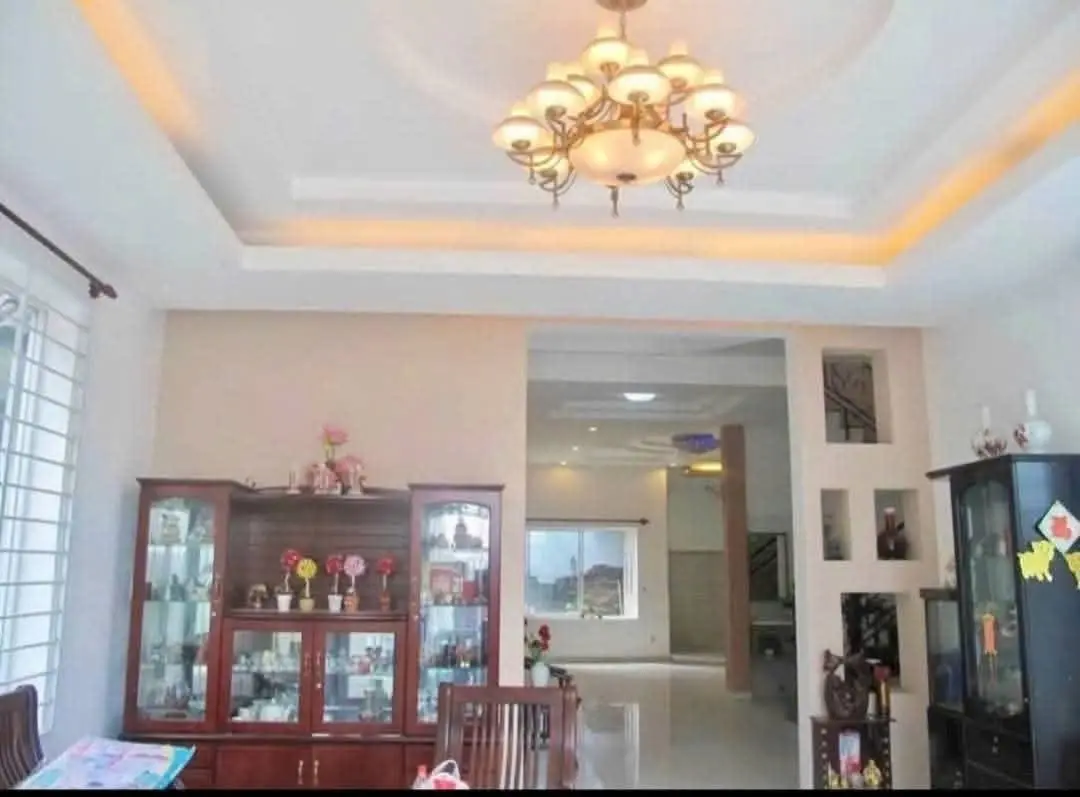 Bán Biệt Thự Vườn Mặt Tiền Trần Văn Mười, Hóc Môn - Thiết Kế Sang Trọng, Vị Trí Đắc Địa