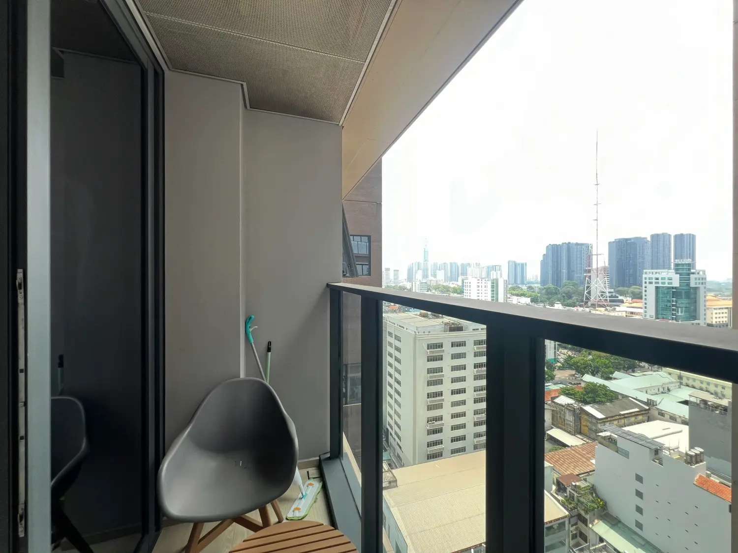 Bán Căn Hộ The MarQ Quận 1, 2PN, View Landmark 81, Giá Tốt Nhất Thị Trường