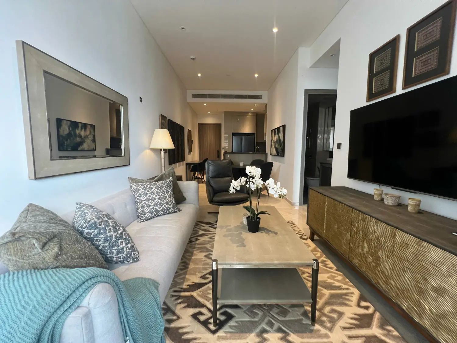 Bán Căn Hộ The MarQ Quận 1, 2PN, View Landmark 81, Giá Tốt Nhất Thị Trường